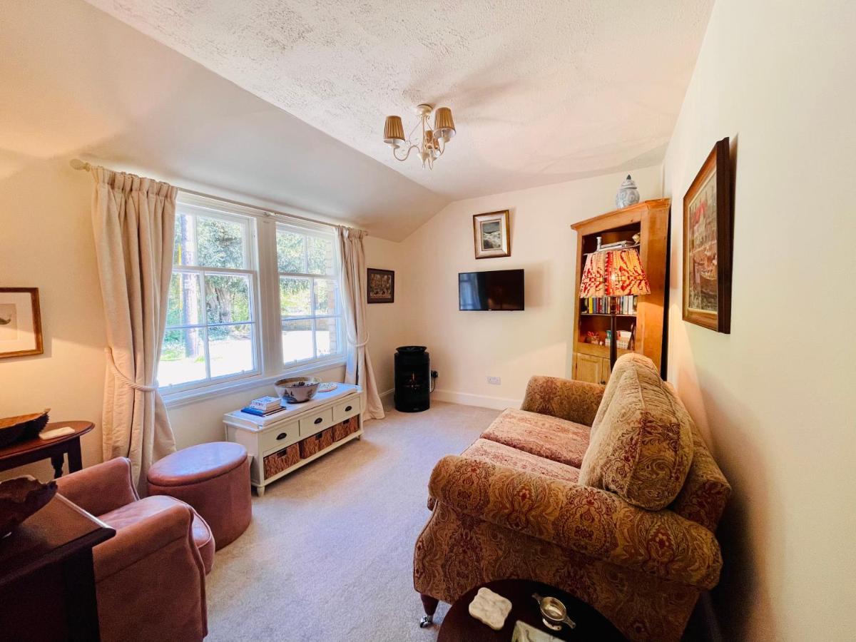 Carnell Country Estate & Holiday Cottages In Ayrshire Hurlford Exteriér fotografie